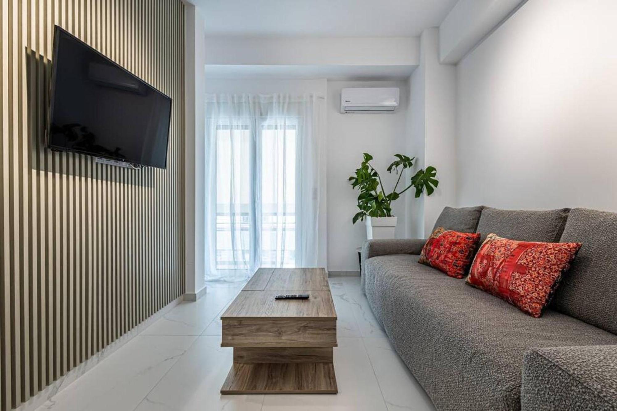 Acropolis Luxury *